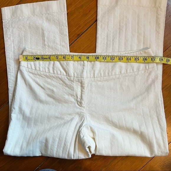 Ann Taylor Cropped Eyelet Textured Pants in Cream Size 10 - Picture 5 of 7